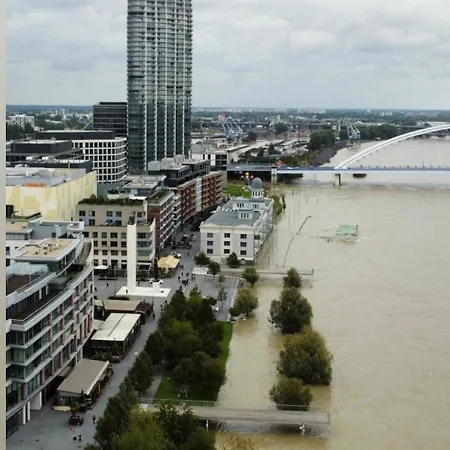 New Eurovea Tower Appartement *