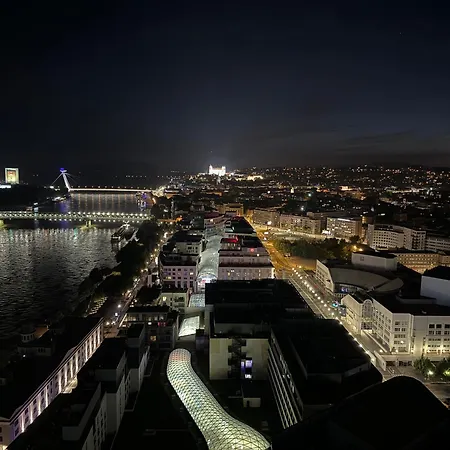 Lejlighed New Eurovea Tower *